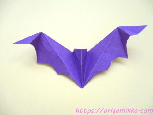 折り紙でコウモリのリアルで立体な折り方 簡単に子供でも作れます 保育園児にもオススメ おりがみっこ