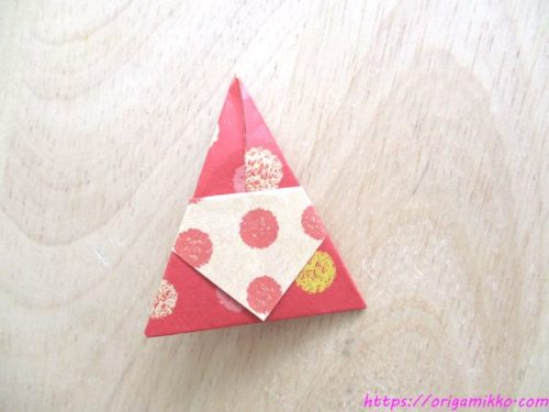 折り紙でサンタのかわいい 簡単な折り方 3歳の幼児でも作れます おりがみっこ