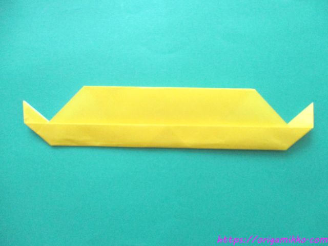 折り紙でソリの簡単な折り方 平面で幼稚園児でも作れます おりがみっこ