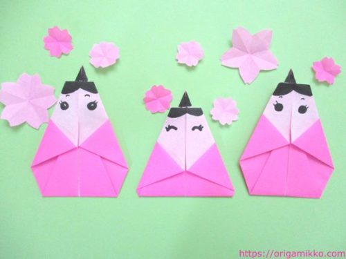 ひな人形の折り紙 三人官女の折り方 簡単に子供でも雛飾りが作れます