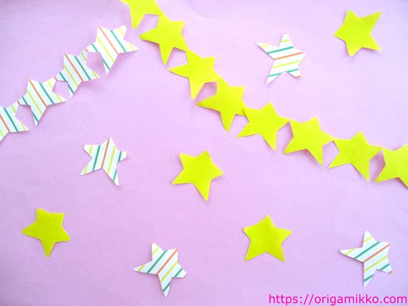 折り紙で星の切り方 簡単に1枚でたくさんの繋がる星が完成 七夕にも