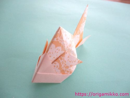 折り紙で金魚の折り方 平面や立体で簡単に子供でも作れる作り方 おりがみっこ
