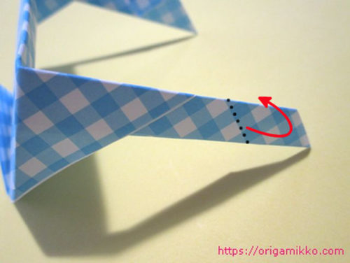 折り紙でメガネの折り方 簡単に子供でも立体のめがねが作れます おりがみっこ